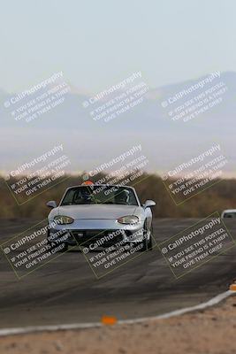 media/Jan-26-2025-SCCA SD (Sun) [[bcf61ed115]]/4-Women Novice/Session 1 Back Strraight Braking Zone/